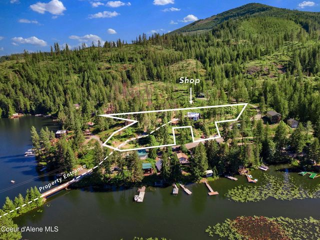 7460 W CHANNEL LN, Rathdrum, ID 83858