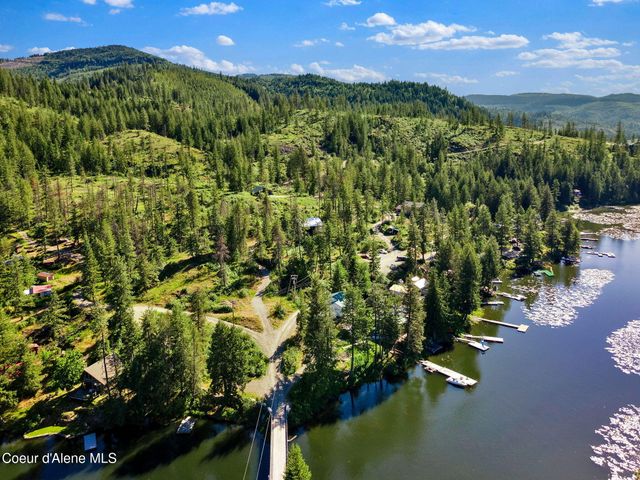 7460 W CHANNEL LN, Rathdrum, ID 83858
