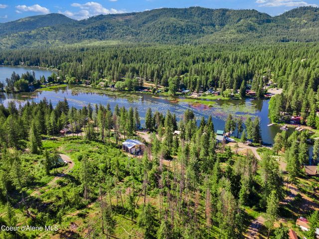 7460 W CHANNEL LN, Rathdrum, ID 83858