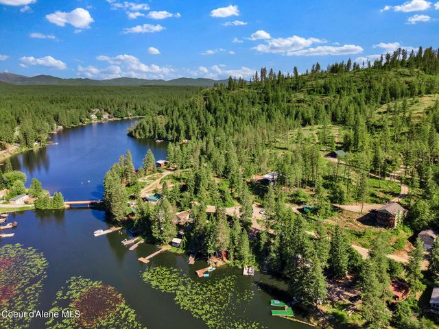 7460 W CHANNEL LN, Rathdrum, ID 83858