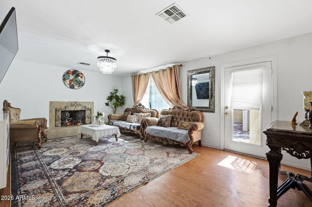 337 E 9th Avenue, Mesa, AZ 85210