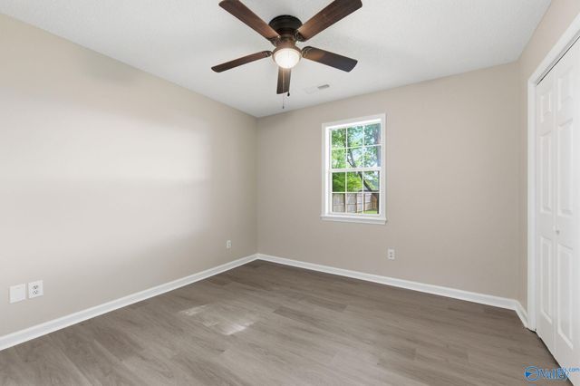 1327 Sparkman Street, Hartselle, AL 35640