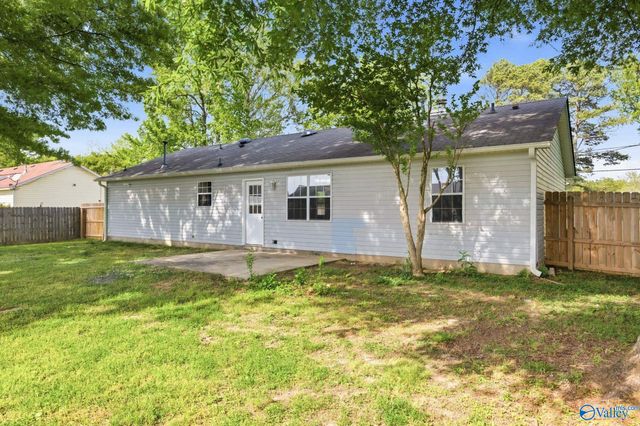1327 Sparkman Street, Hartselle, AL 35640