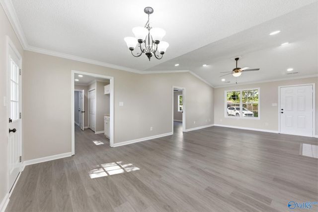 1327 Sparkman Street, Hartselle, AL 35640