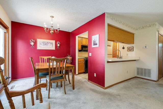 14389 Bedford Drive, Eden Prairie, MN 55346