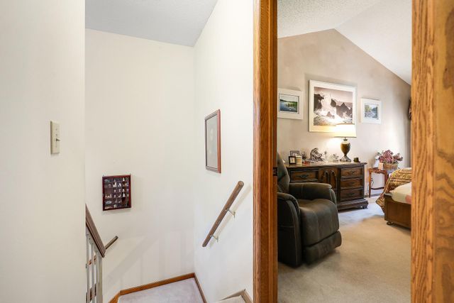 14389 Bedford Drive, Eden Prairie, MN 55346