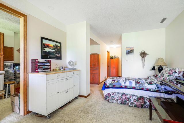 14389 Bedford Drive, Eden Prairie, MN 55346