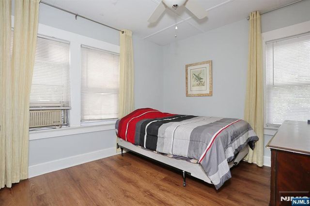 3 S Farview Avenue, Paramus, NJ 07652