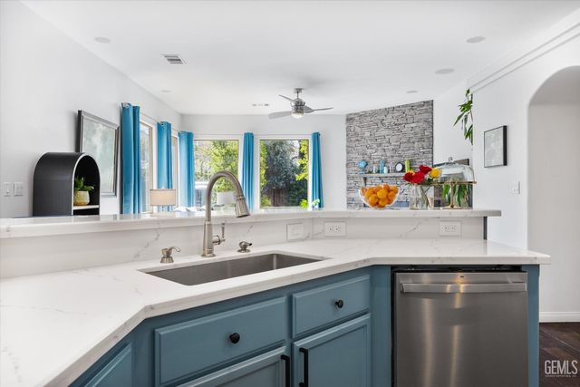 13509 Challis Forest Lane, Bakersfield, CA 93314