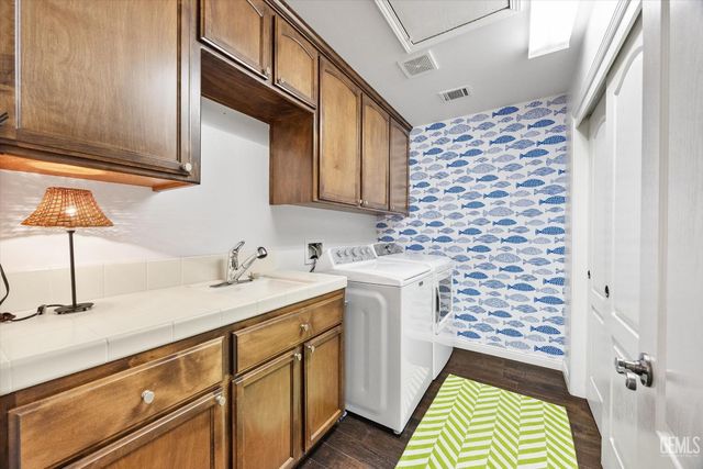 13509 Challis Forest Lane, Bakersfield, CA 93314