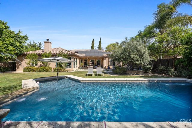 13509 Challis Forest Lane, Bakersfield, CA 93314