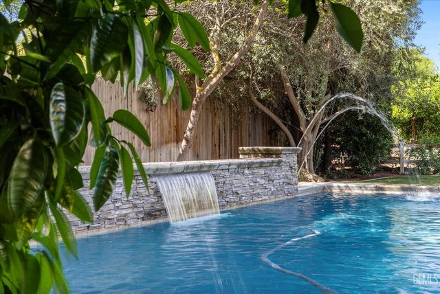 13509 Challis Forest Lane, Bakersfield, CA 93314