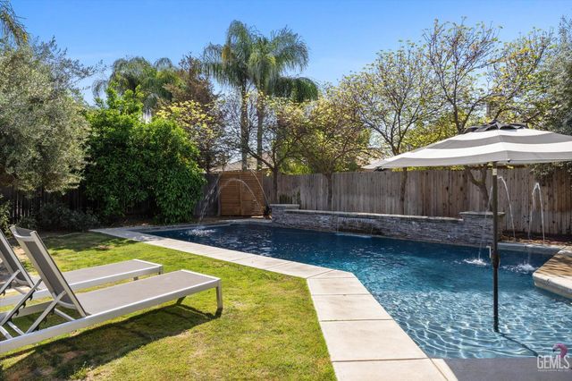 13509 Challis Forest Lane, Bakersfield, CA 93314