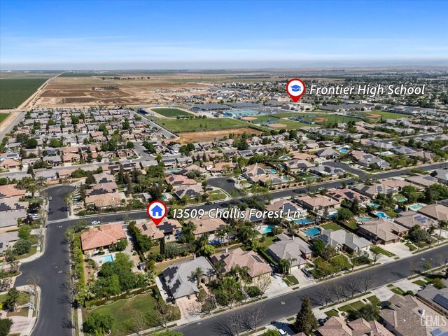 13509 Challis Forest Lane, Bakersfield, CA 93314