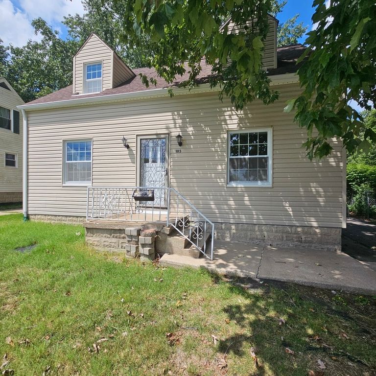 Image 1 of property listing at 105 S 20th Street, Mt Vernon, IL 62864