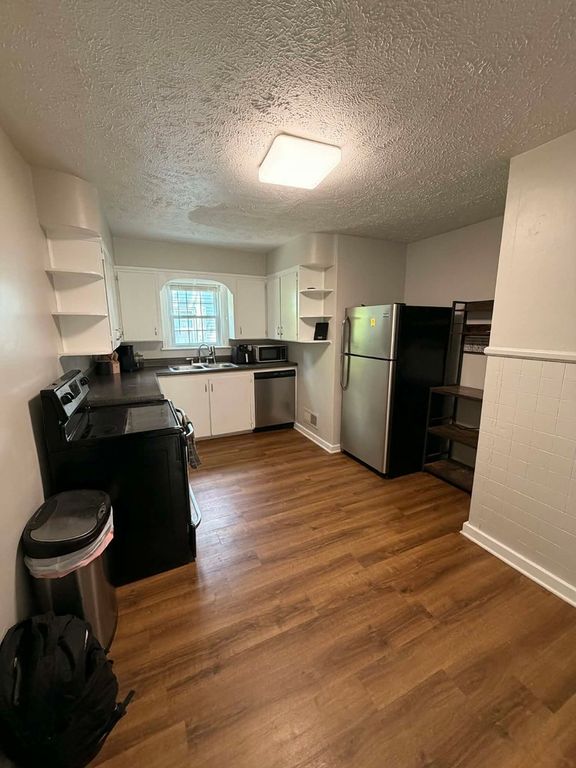 Image 21 of property listing at 105 S 20th Street, Mt Vernon, IL 62864