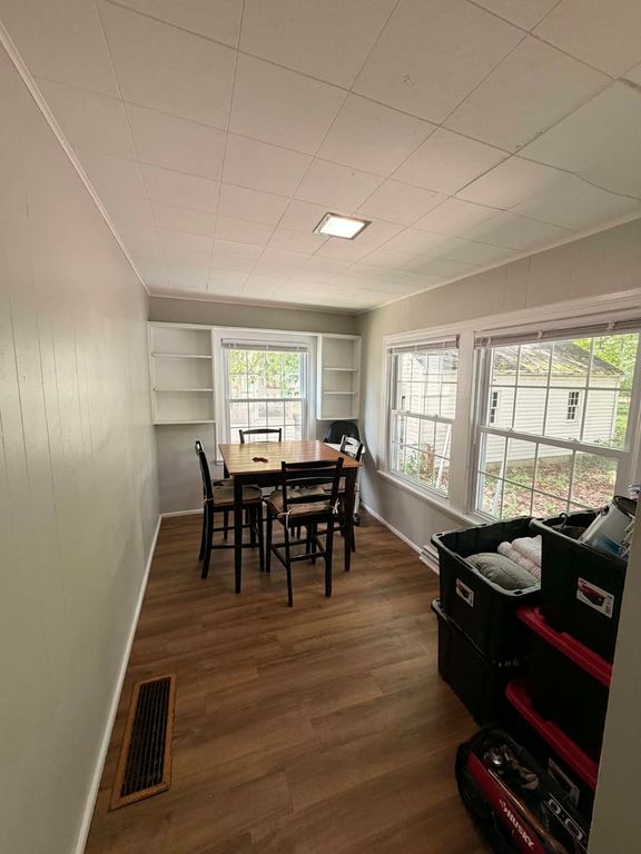 Image 22 of property listing at 105 S 20th Street, Mt Vernon, IL 62864