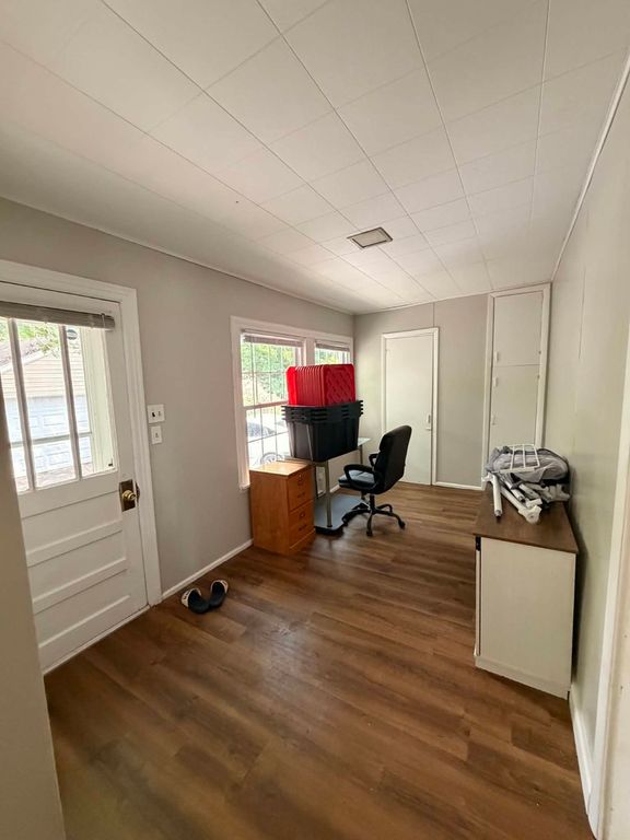Image 23 of property listing at 105 S 20th Street, Mt Vernon, IL 62864