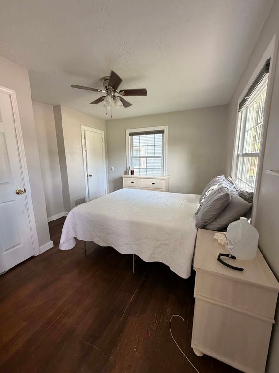 Image 24 of property listing at 105 S 20th Street, Mt Vernon, IL 62864
