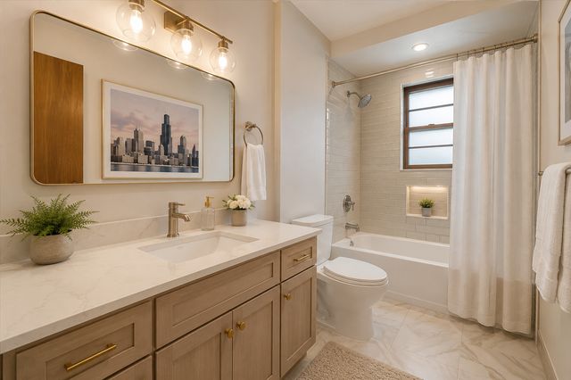 8351 W 99th Street, Palos Hills, IL 60465