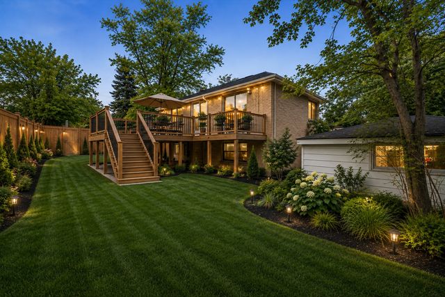 8351 W 99th Street, Palos Hills, IL 60465