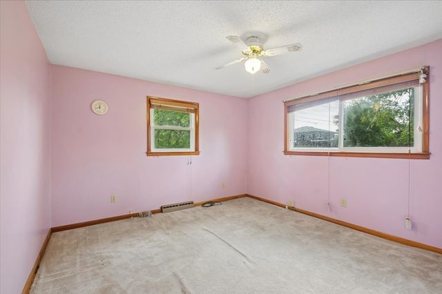 8351 W 99th Street, Palos Hills, IL 60465