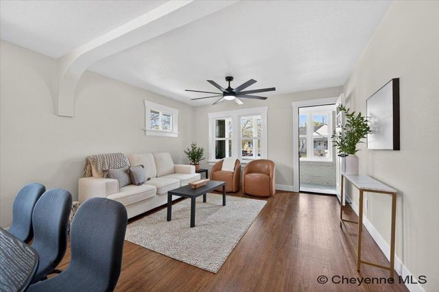 117 E 3RD AVE, Cheyenne, WY 82001