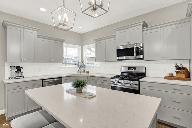597 Gainsboro Drive, West Lafayette, IN 47906