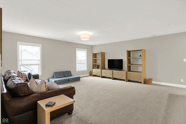 597 Gainsboro Drive, West Lafayette, IN 47906