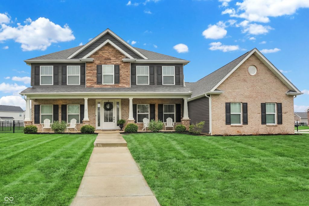 597 Gainsboro Drive, West Lafayette, IN 47906