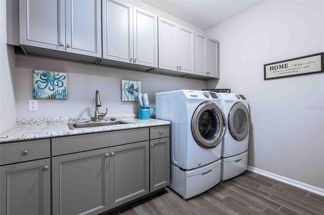 8306 BLUEVINE SKY DRIVE, Land O Lakes, FL 34637