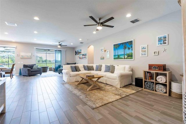 8306 BLUEVINE SKY DRIVE, Land O Lakes, FL 34637