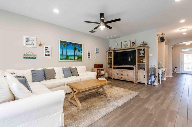 8306 BLUEVINE SKY DRIVE, Land O Lakes, FL 34637