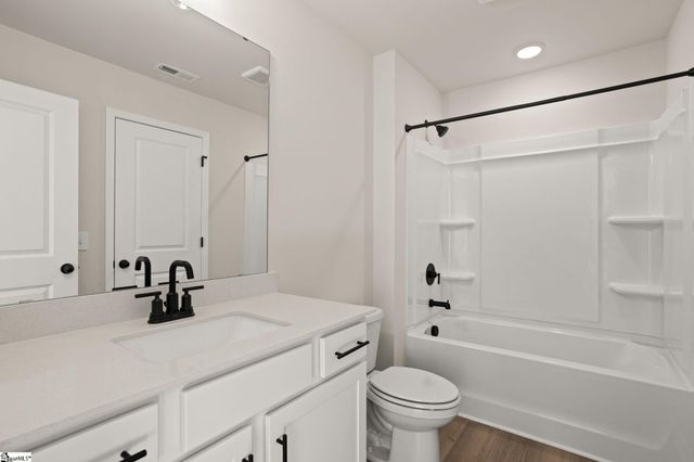 652 Columbus Circle, Simpsonville, SC 29680