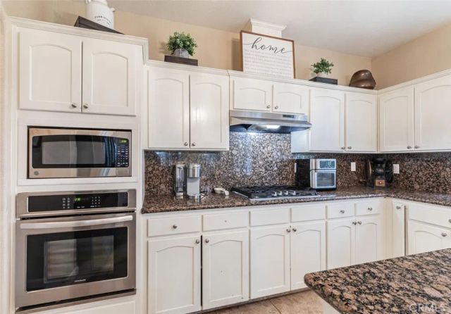 2170 W Beechwood Avenue, Fresno, CA 93711