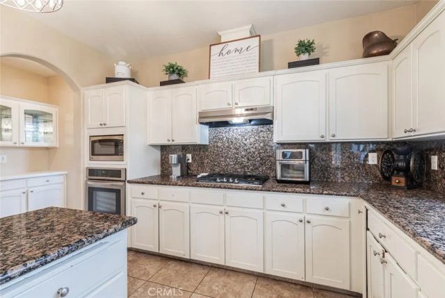 2170 W Beechwood Avenue, Fresno, CA 93711