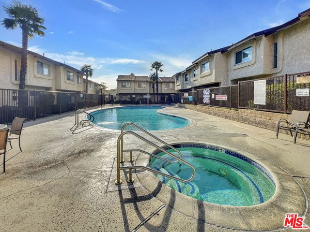 13701 Hubbard Street 44, Sylmar, CA 91342