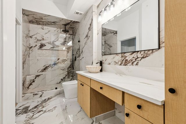 3225 Turtle Creek Boulevard 142, Dallas, TX 75219