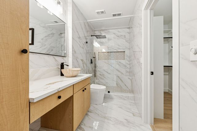 3225 Turtle Creek Boulevard 142, Dallas, TX 75219