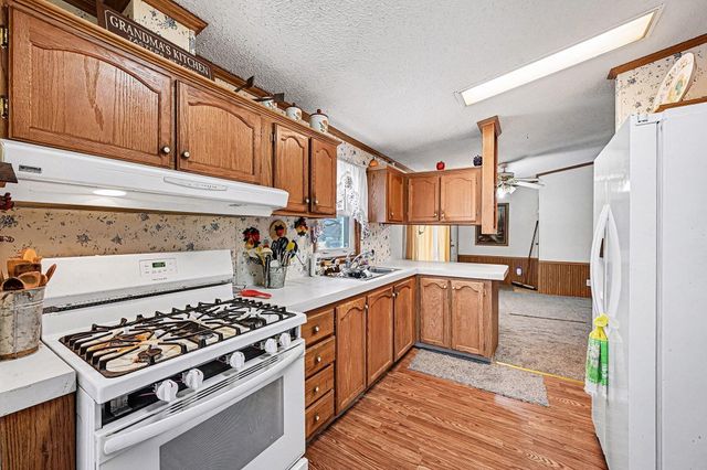 68854 34th Avenue, Bangor Twp, MI 49043