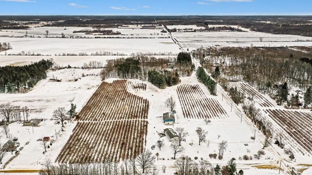 68854 34th Avenue, Bangor Twp, MI 49043