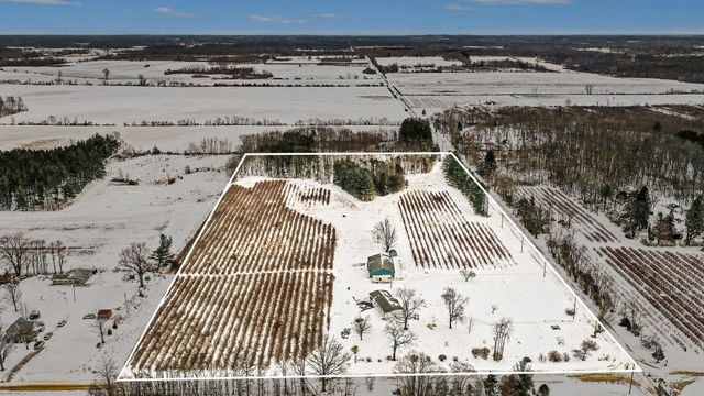 68854 34th Avenue, Bangor Twp, MI 49043