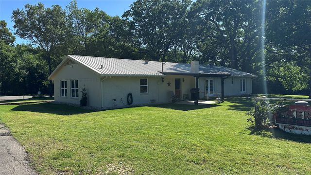 10183 Farm Road 38 N, Sumner, TX 75486