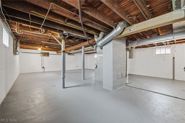 13840 Sacramento Avenue, Cleveland, OH 44111