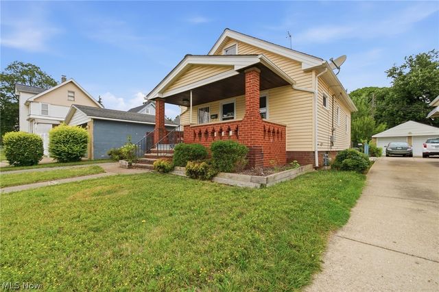 13840 Sacramento Avenue, Cleveland, OH 44111