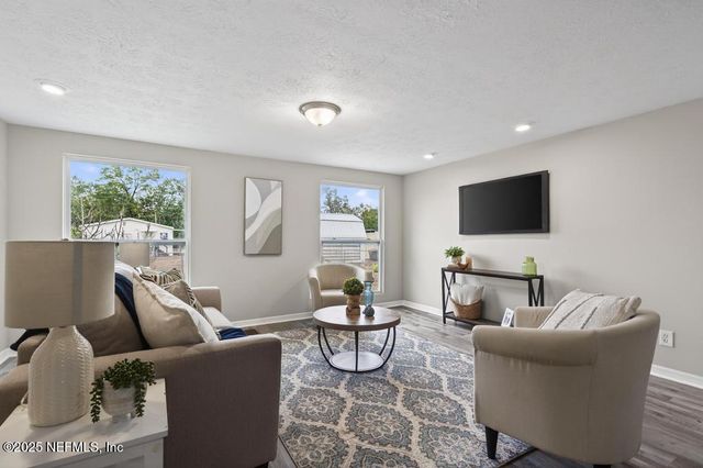 275 CLAREMORE Avenue, Jacksonville, FL 32220