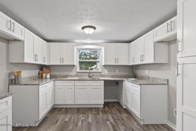 275 CLAREMORE Avenue, Jacksonville, FL 32220