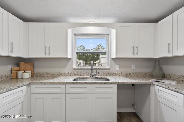 275 CLAREMORE Avenue, Jacksonville, FL 32220