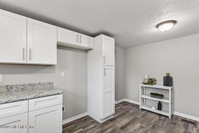 275 CLAREMORE Avenue, Jacksonville, FL 32220