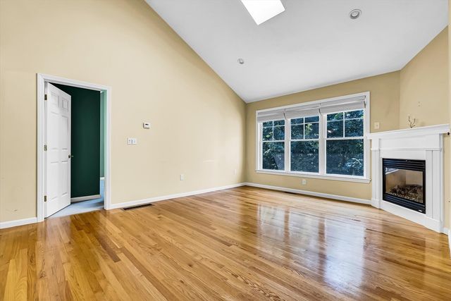 8 Paxton Ct 8, Grafton, MA 01536